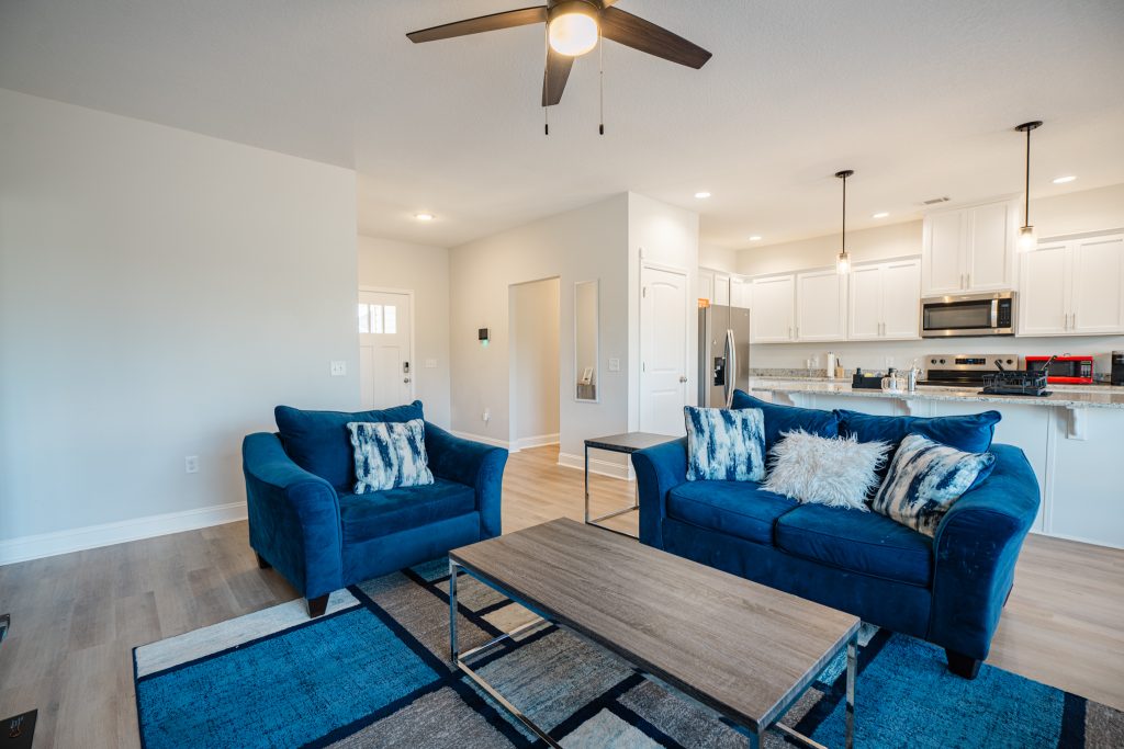 15-McClelland-Loop-NE-Ludowici-Family-Room-Different-Angle-041226