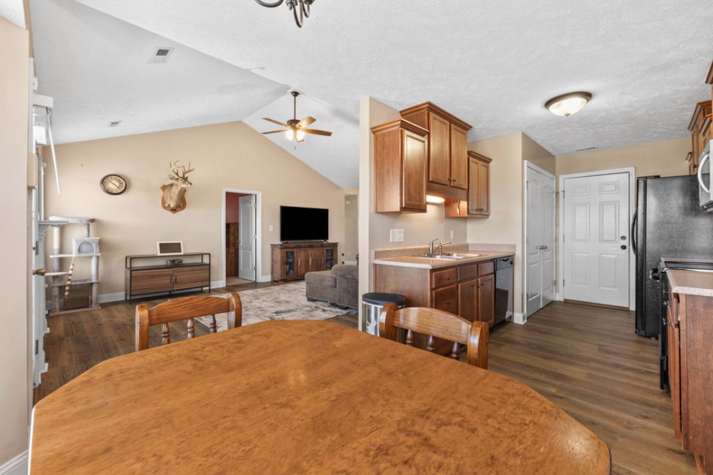 153-westminster-dr-raeford-nc-kitchen-dining-living